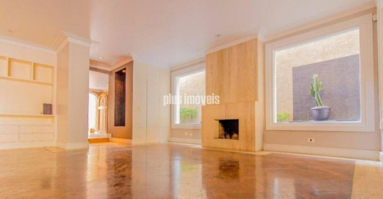 Casa com 4 Quartos à Venda, 580 m² em Jardim Paulista - São Paulo