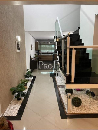 Imagem Sobrado com 3 Quartos à Venda, 253 m² em Vila Pinheirinho - Santo André