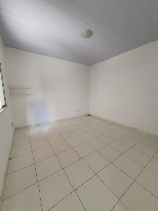 Imagem Casa com 3 Quartos para Alugar, 200 m² em Sim - Feira De Santana