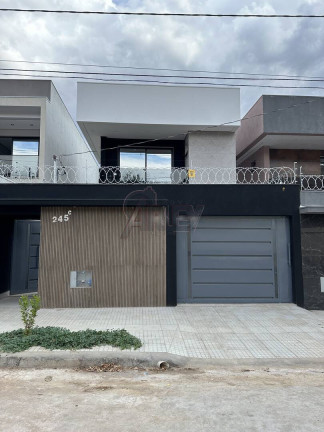 Casa com 3 Quartos à Venda,  em Ibituruna - Montes Claros