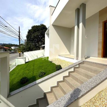 Imagem Casa com 3 Quartos à Venda, 173 m² em Jaraguá Esquerdo - Jaraguá Do Sul Imagem Casa com 3 Quartos à Venda, 173 m² em Jaraguá Esquerdo - Jaraguá Do Sul