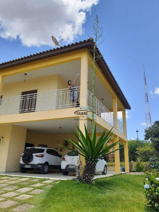 Sobrado com 4 Quartos à Venda, 744 m² em Caputera - Sorocaba