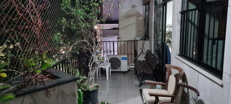 Imagem Apartamento com 3 Quartos à Venda, 150 m² em Laranjeiras - Rio De Janeiro Imagem Apartamento com 3 Quartos à Venda, 150 m² em Laranjeiras - Rio De Janeiro