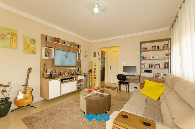 Imagem Imóvel com 3 Quartos à Venda, 117 m² em Petrópolis - Porto Alegre Imagem Imóvel com 3 Quartos à Venda, 117 m² em Petrópolis - Porto Alegre
