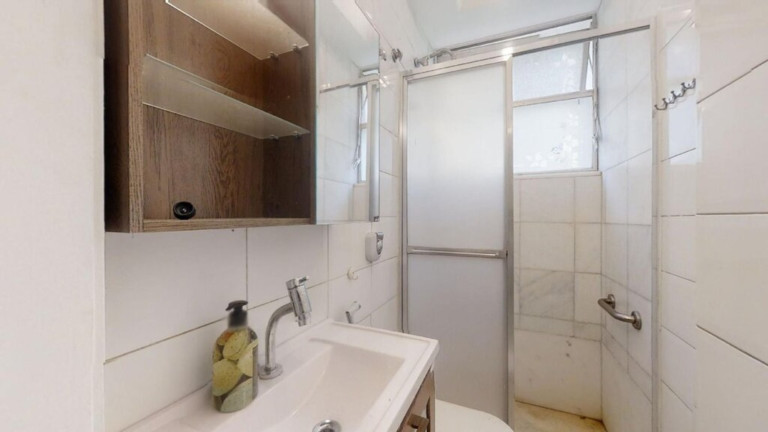 Imagem Imóvel com 3 Quartos à Venda, 119 m² em Lagoa - Rio De Janeiro Imagem Imóvel com 3 Quartos à Venda, 119 m² em Lagoa - Rio De Janeiro