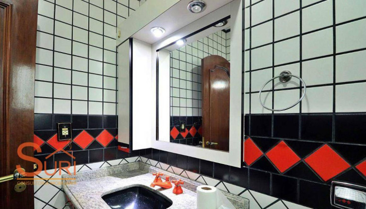 Imagem Sobrado com 4 Quartos à Venda, 300 m² em Utinga - Santo André