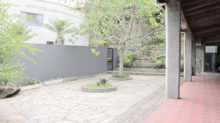 Imagem Casa com 4 Quartos à Venda, 700 m² em Morro Santa Terezinha - Santos Imagem Casa com 4 Quartos à Venda, 700 m² em Morro Santa Terezinha - Santos