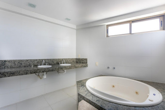 Imagem Apartamento com 5 Quartos à Venda, 234 m² em Bessa - João Pessoa
