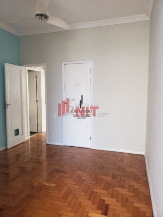 Imagem Apartamento com 2 Quartos à Venda, 80 m² em Icaraí - Niterói Imagem Apartamento com 2 Quartos à Venda, 80 m² em Icaraí - Niterói
