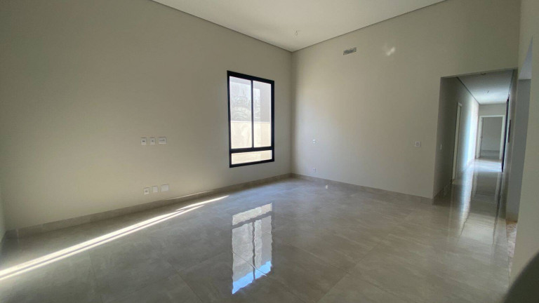 Imagem Casa com 3 Quartos à Venda, 270 m² em Ribeirão Do Lipa - Cuiabá Imagem Casa com 3 Quartos à Venda, 270 m² em Ribeirão Do Lipa - Cuiabá