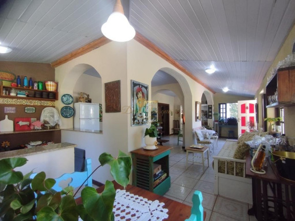 Imagem Casa com 6 Quartos à Venda, 350 m² em Granja Guarani - Teresópolis Imagem Casa com 6 Quartos à Venda, 350 m² em Granja Guarani - Teresópolis