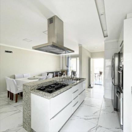 Imagem Sobrado com 4 Quartos à Venda, 171 m² em Cambiju - Itapoá