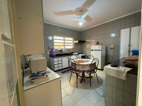 Imagem Casa com 3 Quartos à Venda, em Centro - Peruíbe Imagem Casa com 3 Quartos à Venda, em Centro - Peruíbe