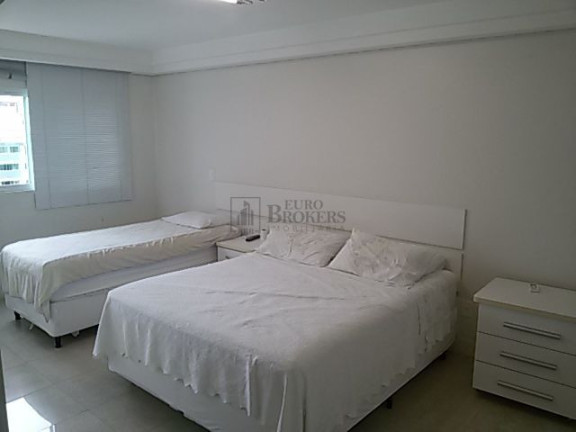 Imagem Cobertura com 3 Quartos à Venda, 181 m² em Centro - Balneário Camboriú