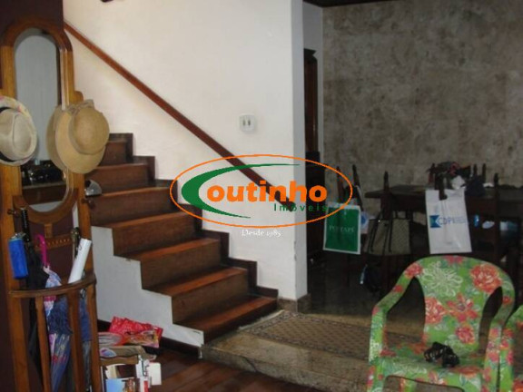 Imagem Casa com 3 Quartos à Venda, 199 m² em Tijuca - Rio De Janeiro Imagem Casa com 3 Quartos à Venda, 199 m² em Tijuca - Rio De Janeiro