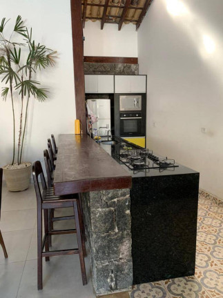 Imagem Casa com 3 Quartos à Venda, 450 m² em Horto Florestal - Ubatuba