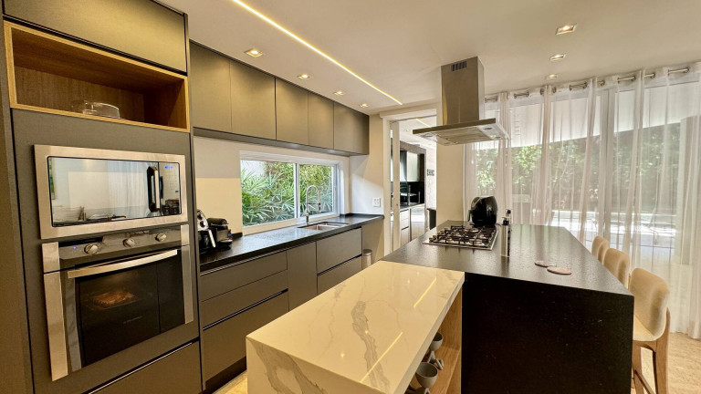 Imagem Casa com 6 Quartos à Venda, 385 m² em Riviera De São Lourenço - Bertioga Imagem Casa com 6 Quartos à Venda, 385 m² em Riviera De São Lourenço - Bertioga