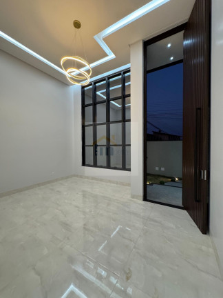Imagem Casa com 3 Quartos à Venda, 215 m² em Residencial Itália - Goiânia
