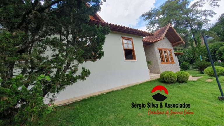 Imagem Chácara com 3 Quartos à Venda, 4 m² em Campos Do Jordão Imagem Chácara com 3 Quartos à Venda, 4 m² em Campos Do Jordão