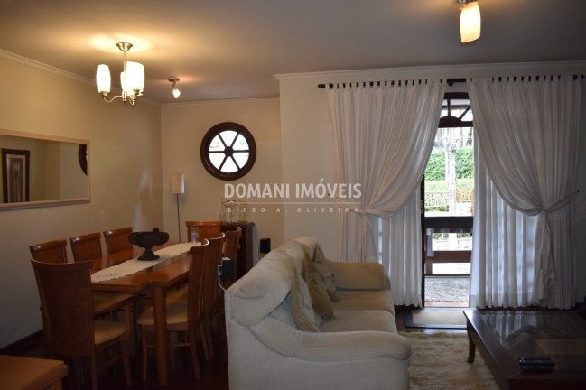 Imagem Imóvel com 4 Quartos à Venda, 178 m² em Região De Capivari - Campos Do Jordão Imagem Imóvel com 4 Quartos à Venda, 178 m² em Região De Capivari - Campos Do Jordão