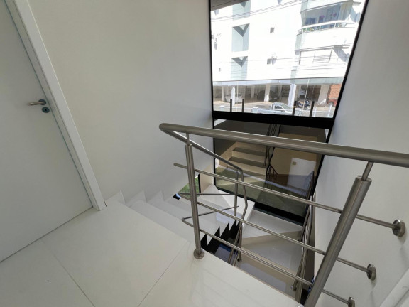 Imagem Casa com 3 Quartos à Venda, 320 m² em Ingleses Do Rio Vermelho - Florianópolis Imagem Casa com 3 Quartos à Venda, 320 m² em Ingleses Do Rio Vermelho - Florianópolis