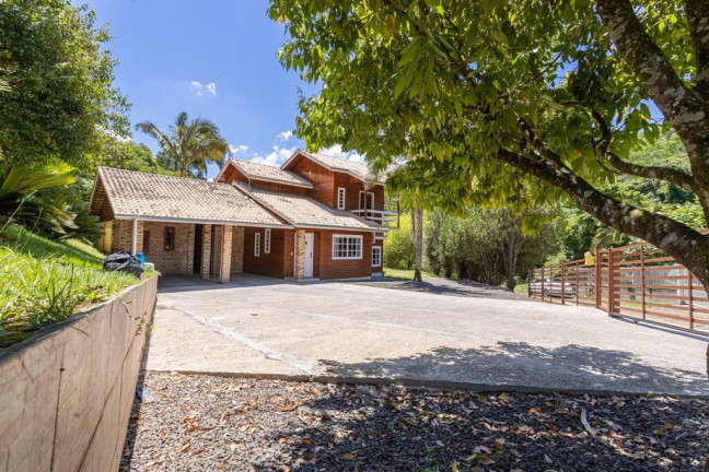 Imagem Casa com 3 Quartos à Venda, 160 m² em Centro - Lacerdópolis