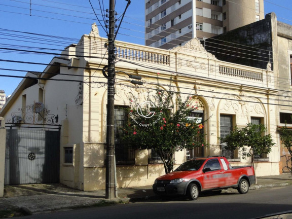 Imagem Casa com 4 Quartos à Venda, 231 m² em Centro - Santa Maria