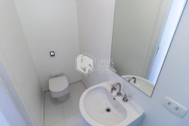 Imagem Casa com 4 Quartos à Venda, 260 m² em Jardim Morumbi - São Paulo