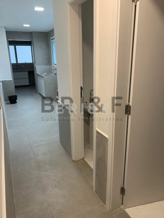 Imagem Apartamento com 3 Quartos à Venda, 223 m² em Vila Uberabinha - São Paulo