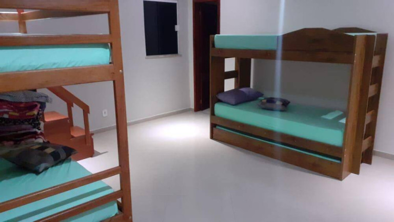 Imagem Chácara com 4 Quartos à Venda, 10 m² em Rio Das Ostras