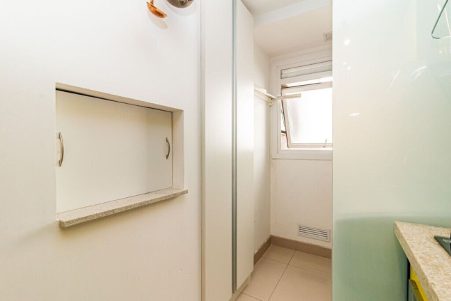 Imagem Apartamento com 3 Quartos à Venda, 76 m² em São Sebastião - Porto Alegre
