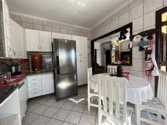 Imagem Sobrado com 5 Quartos à Venda, 170 m² em Itajuba - Barra Velha
