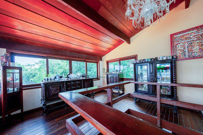 Imagem Casa com 6 Quartos à Venda, 1.500 m² em Itaipu - Niterói Imagem Casa com 6 Quartos à Venda, 1.500 m² em Itaipu - Niterói