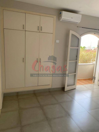 Imagem Sobrado com 4 Quartos à Venda, 263 m² em Estrela Dalva - Caraguatatuba Imagem Sobrado com 4 Quartos à Venda, 263 m² em Estrela Dalva - Caraguatatuba