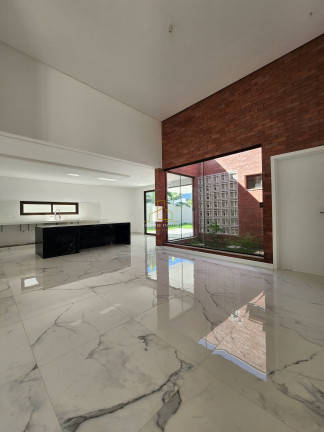 Casa com 3 Quartos à Venda, 220 m² em Alphaville Jacuhy - Serra