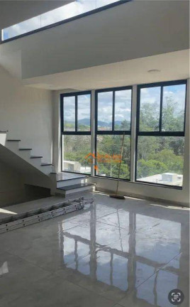 Imagem Casa com 3 Quartos à Venda, 242 m² em Cézar De Souza - Mogi Das Cruzes Imagem Casa com 3 Quartos à Venda, 242 m² em Cézar De Souza - Mogi Das Cruzes