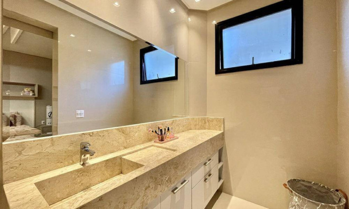 Imagem Casa com 4 Quartos à Venda, 840 m² em Residencial Aldeia Do Vale - Goiânia