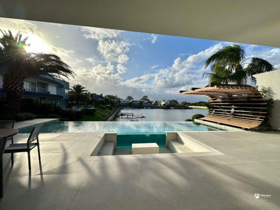 Imagem Casa de Condomínio com 5 Quartos à Venda, 596 m² em Morada Do Sol - Capão Da Canoa Imagem Casa de Condomínio com 5 Quartos à Venda, 596 m² em Morada Do Sol - Capão Da Canoa