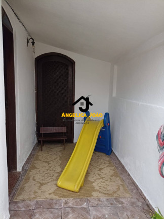 Imagem Sobrado com 3 Quartos à Venda, 104 m² em Vila Valenca - São Vicente