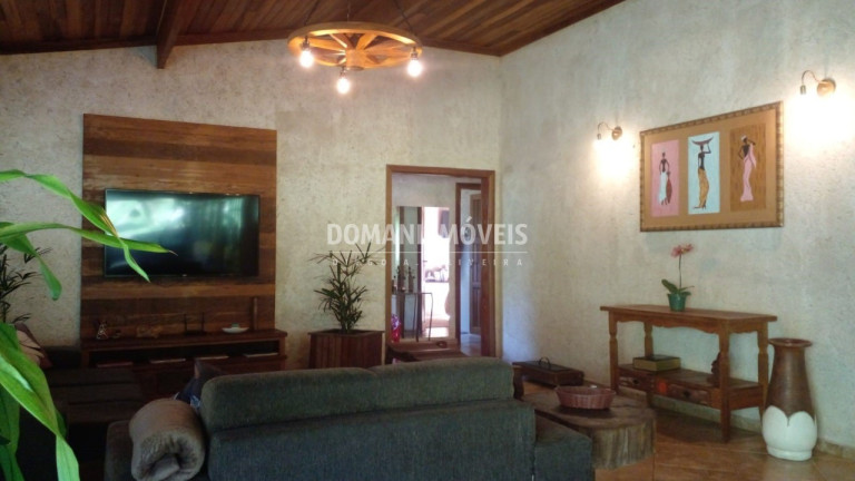 Imagem Imóvel com 4 Quartos à Venda, 360 m² em Região De Itajubá - Itajubá Imagem Imóvel com 4 Quartos à Venda, 360 m² em Região De Itajubá - Itajubá