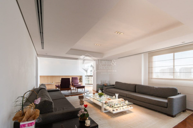Imagem Imóvel com 3 Quartos à Venda, 389 m² em Moema - São Paulo Imagem Imóvel com 3 Quartos à Venda, 389 m² em Moema - São Paulo