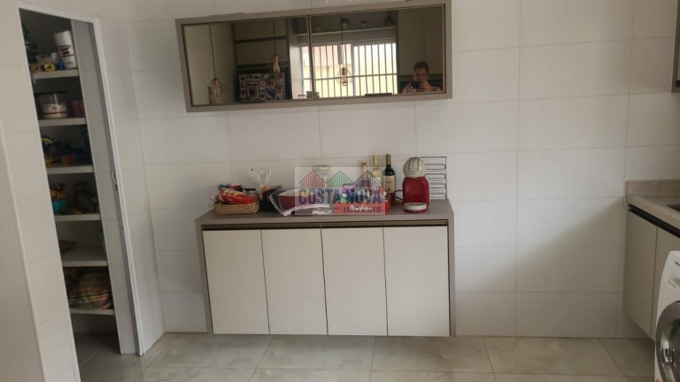 Imagem Casa com 3 Quartos à Venda, 180 m² em Marapé - Santos Imagem Casa com 3 Quartos à Venda, 180 m² em Marapé - Santos