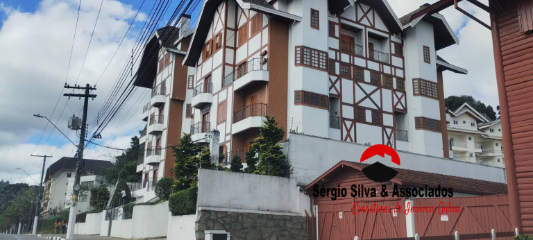 Apartamento com 3 Quartos à Venda, 130 m² em Campos Do Jordão