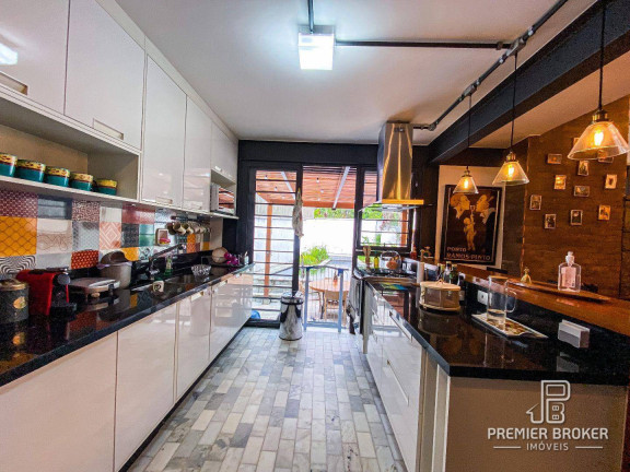 Imagem Casa com 3 Quartos à Venda, 150 m² em Comary - Teresópolis