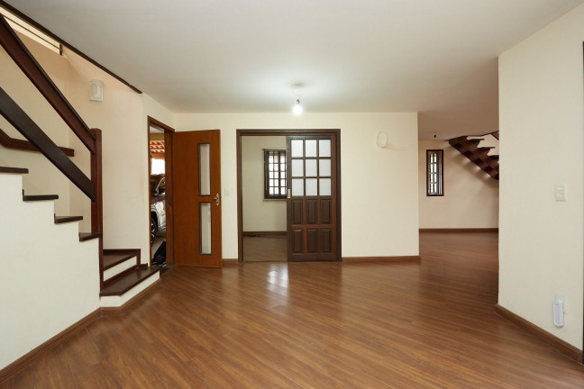 Imagem Casa com 4 Quartos à Venda, 275 m² em Abranches - Curitiba