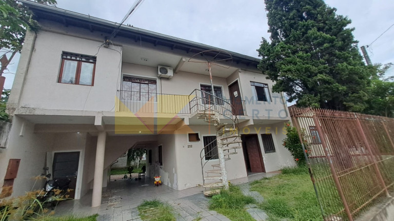 Imagem Casa com 6 Quartos à Venda, 200 m² em Valparaíso - Blumenau Imagem Casa com 6 Quartos à Venda, 200 m² em Valparaíso - Blumenau