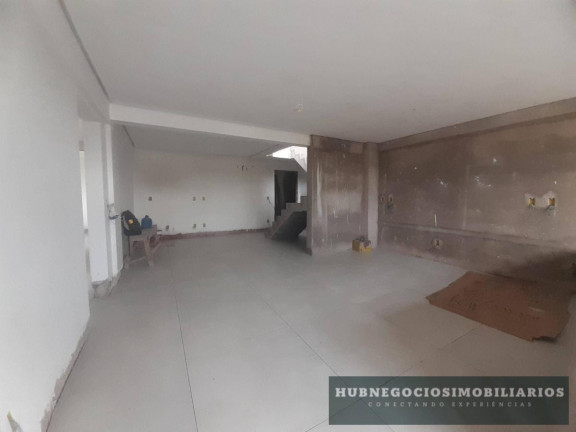 Imagem Cobertura com 3 Quartos à Venda, 218 m²