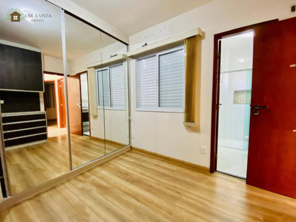 Imagem Casa de Condomínio com 3 Quartos à Venda, 117 m²