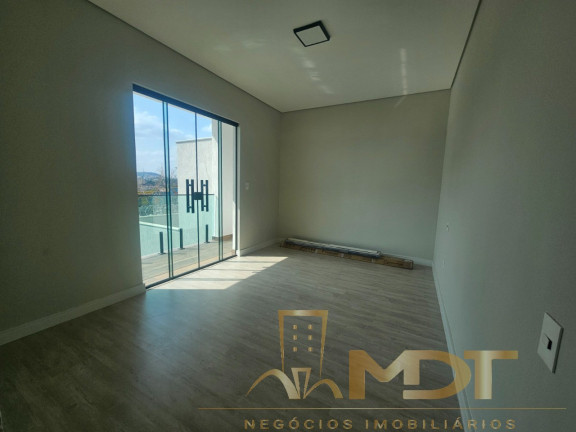 Imagem Casa com 4 Quartos à Venda, 209 m² em Planalto - Belo Horizonte