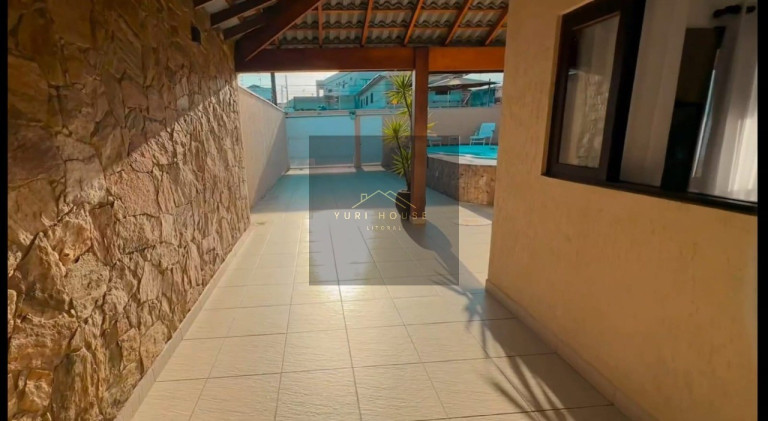 Imagem Casa com 3 Quartos à Venda, 246 m² em Indaiá - Caraguatatuba